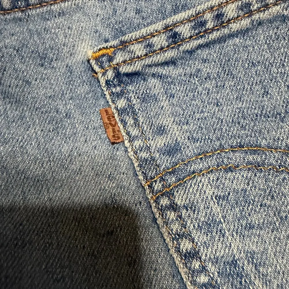 Vintage Levi’s 540 Jeans Men’s 40 x30 Blue Relaxed Denim Brown Tab 90s